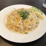 タイ料理 Benjarong - ランチメニュー「エビ入りチャーハン」(1150円)