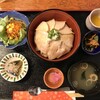 て料理や うちの茶の間