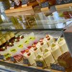 SUMI BAKE SHOP - 