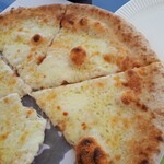 FURANO PIZZA - 料理写真:北海道ビアンカ