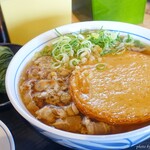 うどんウエスト 針摺店 - 2022年5月　肉うどん+丸天【税込630+180円】