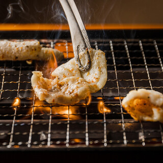 ``Yakifugu'' has a plump meat that feels like Yakiniku (Grilled meat).