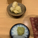 すし匠 - ガリと山葵