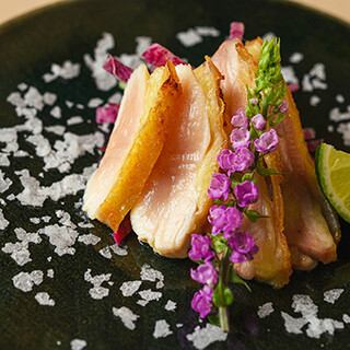 希少な「山形地鶏」に加え、「水郷赤鶏」「京紅地鶏」も