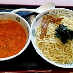 日高屋 - 【 ピリ辛豚骨つけ麺（ 麺大盛 ） 】＋【 餃子 】　９７０円