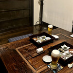 酒盃 - 板張りの個室