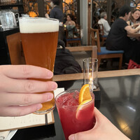 CICADA - 火曜日から最高の乾杯！　右はスプモーニです。