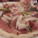 自遊人処 - プロシュートに白いちじくをトッピング、ということに。