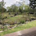 RESTAURANT Foody Foody - 建物側から見た庭園