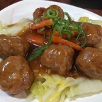 広東料理 柏林苑 - 肉団子の醤油煮込み