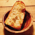 アンセム - おかわりできるパン