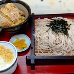 清水屋 - 料理写真:カツ丼とざるそば