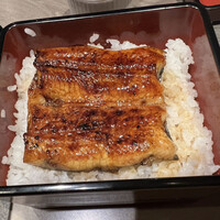 八重洲 steak & seafood 鉄板焼き 一心 - うなぎ　量多かった