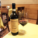 Osuteria Rojie - いちばん安い赤ワインのボトル2,780円。仕入れの関係でキャンティに変えたそうです