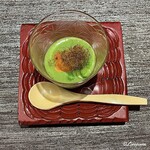 丸新 - 碓氷豌豆の摺り流しと赤海胆