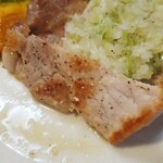 キッチン ブルー グローブ - ロースソテーの表面