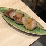 木と鉄の板創作料理 維采 - 豚串