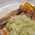 キッチン ブルー グローブ - ロースソテーは厚切り？