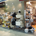 DEAN & DELUCA - 