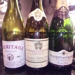 ル・ミストラル - シェフが料理に合わせて用意してくれてます。2人で3本・・・酔います(^_^;)