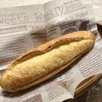 DONQ - はちみつバターのフランスパン ¥238