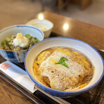 そば処 たてしな - ・お得なセットメニュー 1,400円/税込
            (かつ丼 ※ご飯少なめ ＋ ミニおろし 冷)