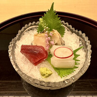 かが万 - 剣先イカ　マグロ　鮑