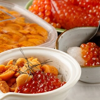 Our most popular item! A ``specialty dish'' topped with luxurious saltwater sea urchin! Sea urchin salmon roe bowl