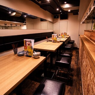 [Up to 16 people] You can connect the seats and have a banquet for up to 16 people! Recommended for groups♪