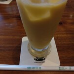 珈琲館 トーセイホテルココネ浅草蔵前店 - フルーツ牛乳