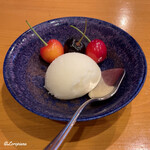 小判寿司 - 自家製ミルクジェラートと三種の山桃