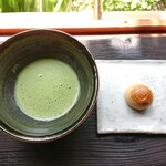 茶房 胡蝶 - 料理写真:抹茶とお菓子セット300円