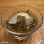 小判寿司 - 蓴菜と平貝の酢の物