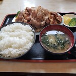 手打風ラーメン 洋定食 ボリューム - 焼肉定食 980円