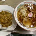 もりなが食堂 - ラーメン、半カレーセット 750円