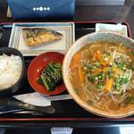 Rakuda Ya - ラーメン定食(味噌＋塩サバ)