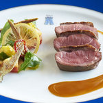 トゥールダルジャン - 幼鴨の備長炭グリエ　コードダジュール風　（お店ＨＰより転記）