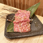 Oumi Yakiniku Horumon Sudaku - 近江牛赤身ロース(649円/半人前)