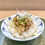 中華そば 深緑 - 知床鶏ももの炙り焼き丼