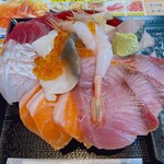 Uokin Shokudou - うおきん海鮮丼アップ1