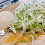 麺屋 八海山 - 味玉入煮干しそば、白ごはん中