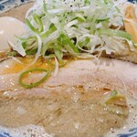 麺屋 八海山 - 味玉入煮干しそば、白ごはん中