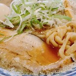 麺屋 八海山 - 味玉入煮干しそば、白ごはん中