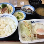 Matsuya - 2019/05/19 ソーセージエッグ定食（冷奴）