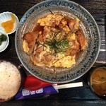 ザ・とんかつ鷹ヶ巣 - かつ玉定食。