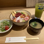 Sushi Togura - 海鮮ちらし　1200円