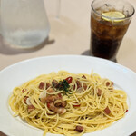 Mamma Pasta - 辛口!ベーコンのペペロンチーノ+コーラ ¥1,240+¥450-