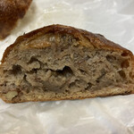 CONCENT MARKET to table - 酒粕と黒糖クルミ　断面