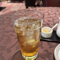 ホテルオークラ 中国料理「桃花林」 日本橋室町賓館 - お冷を要望していただきました。それからしばらくして振る舞いの冷たいジャスミン茶！　雰囲気、接客、文句なしです（╹◡╹）