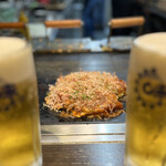 味乃家 - 店内にぎわってるので常にビール2本キーーープ！